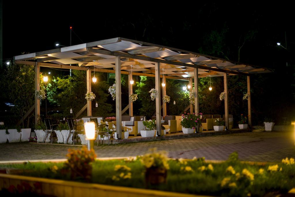 Kadrisa Hotel Дуррес Экстерьер фото
